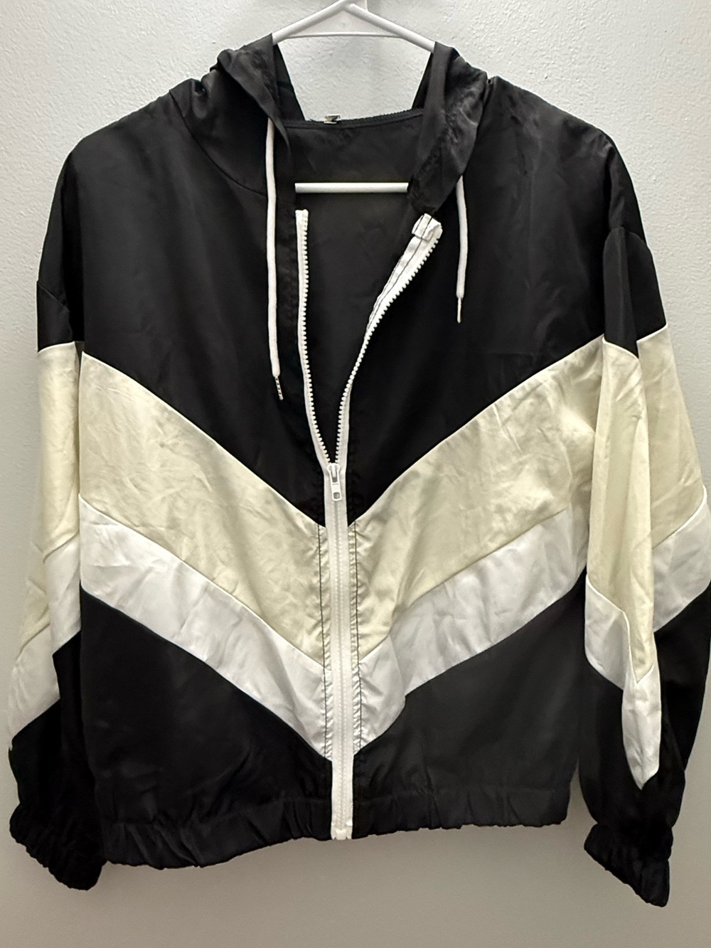 Black Chevron cream and white windbreaker